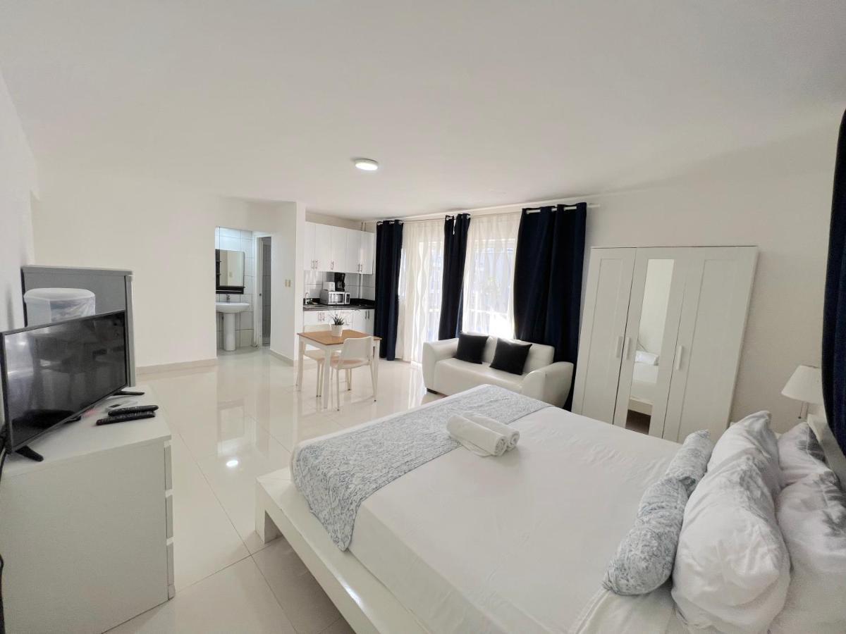 Sol Caribe Suites - Playa Los Corales - Beach Club, Wifi, Swimming Pool - Calle Aruba 蓬塔卡纳 客房 照片